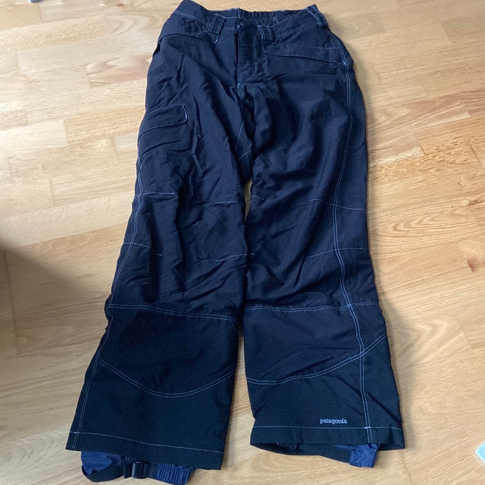 Chic Patagonia Black & White Women's snow pants/ ski pants